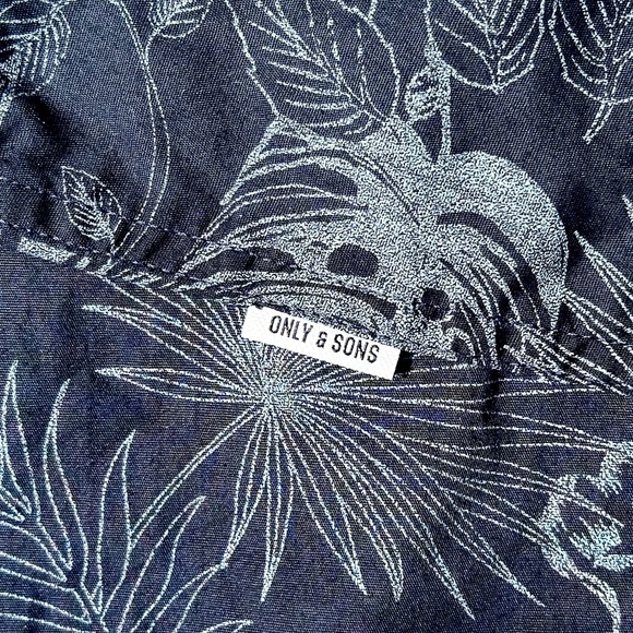 Only & Sons Tropical Island Print Shirt - Le 31, Large / Floral / Summer - Picture 4 of 6
